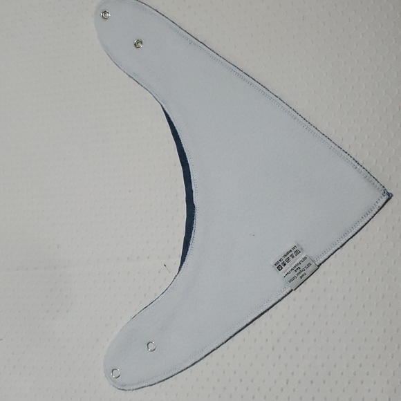 BIBS-Bundle 5 Washable Infant Bibs. Mixed Tags-Snap Closures - Picture 8 of 15